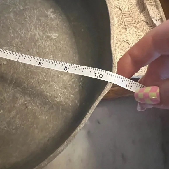 GHC PROFESSIONAL Vintage Dual Spout *MAGNALITE* 10' Diameter Skillet with Handle - Picture 8 of 8